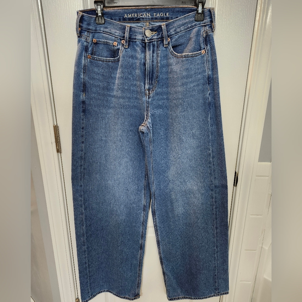 Womens Wide-Leg Skater Jean